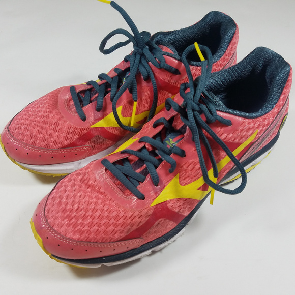 Mizuno Shoes - Mizuno Women's Wave Rider 17 Running Shoes Size 9